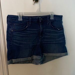 Universal Thread Shorts
